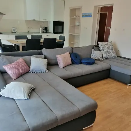 Karlic 2 Apartman *