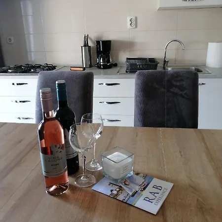 Apartman Karlic 2