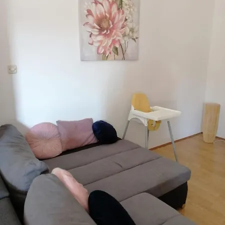 Karlic 2 Apartman *