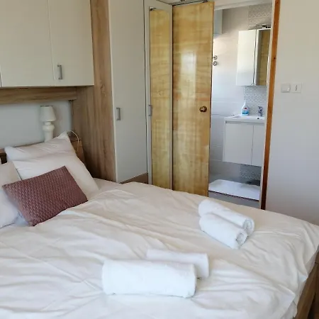 Karlic 2 Apartment Kampor