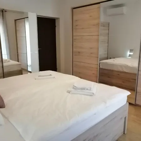 Karlic 2 Apartment